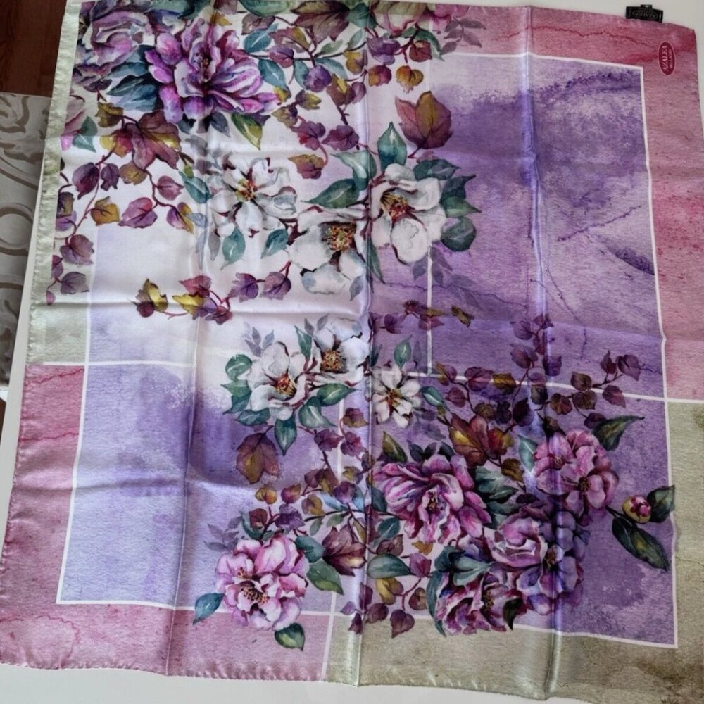 Azalea Luxury Italian Bellagio Silk of Como 100% Silk Square Scarf New 35*35